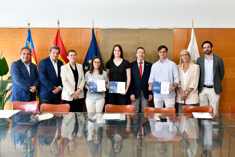 Entrega Becas Alumni